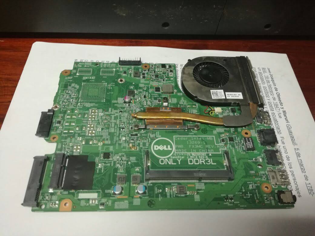 Placa madre de laptop en reparación